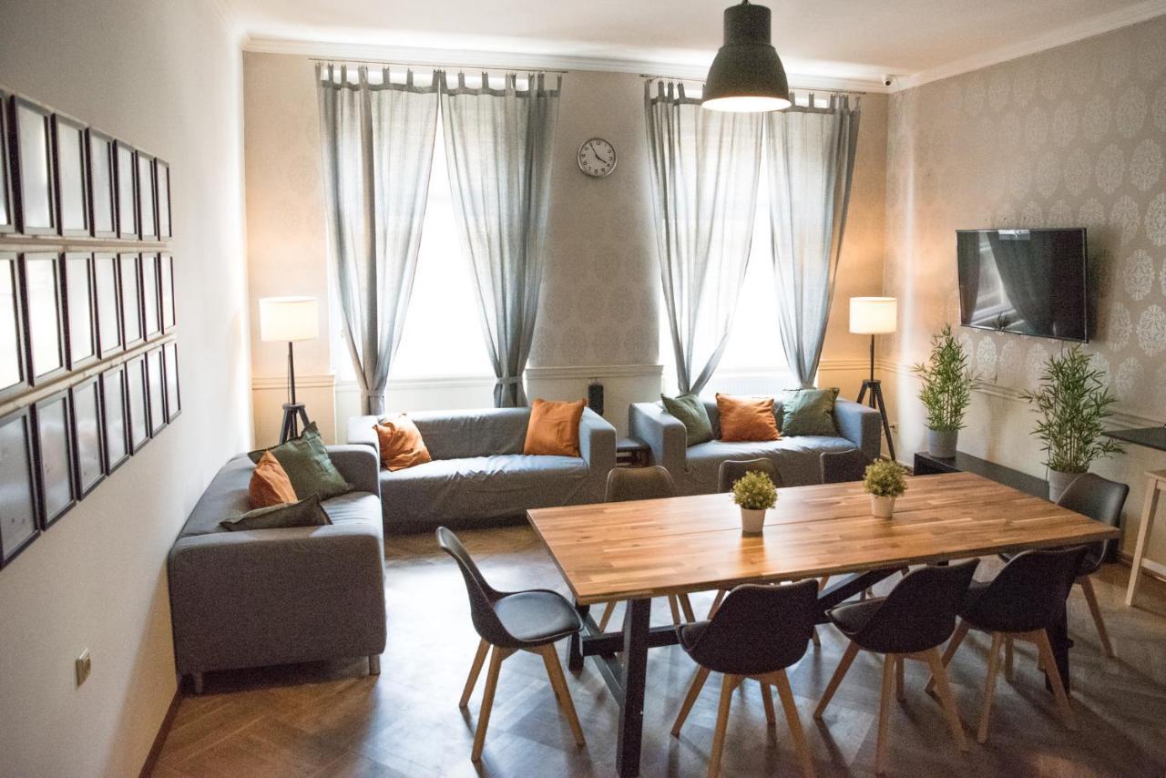 Onefam Old Town Vandrerhjem Praha Eksteriør bilde