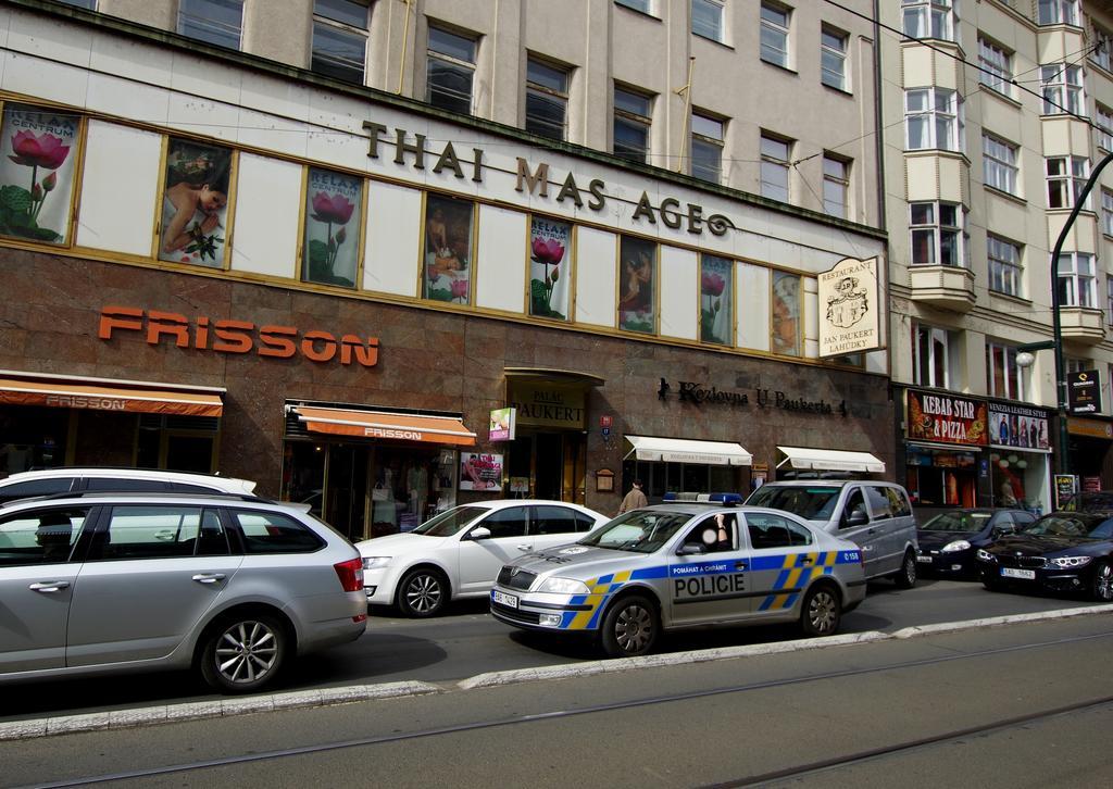 Onefam Old Town Vandrerhjem Praha Eksteriør bilde